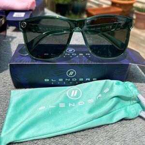 Blenders Eyewear Green Sunglasses